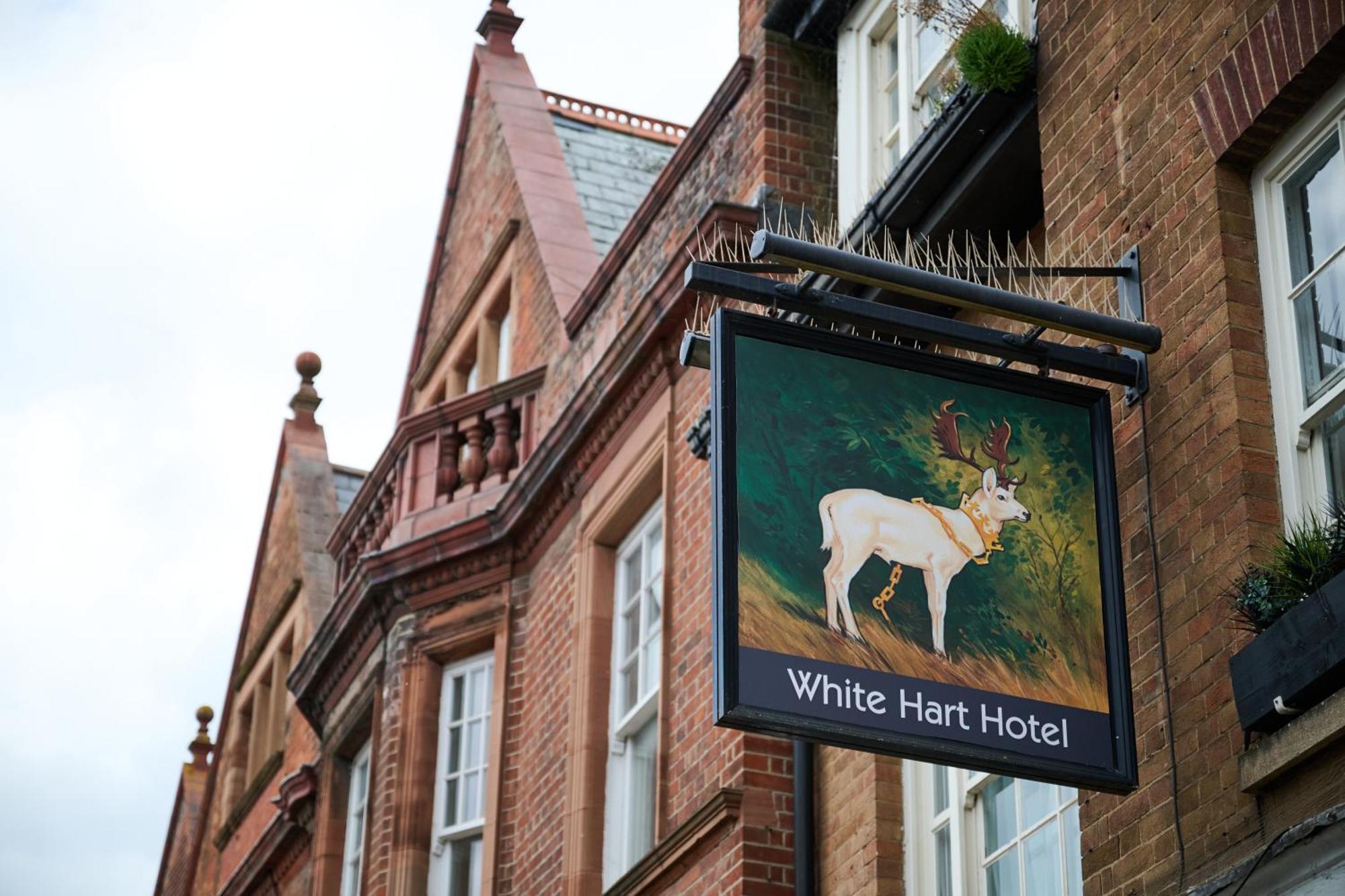 White Hart, Newmarket By Marston'S Inns エクステリア 写真