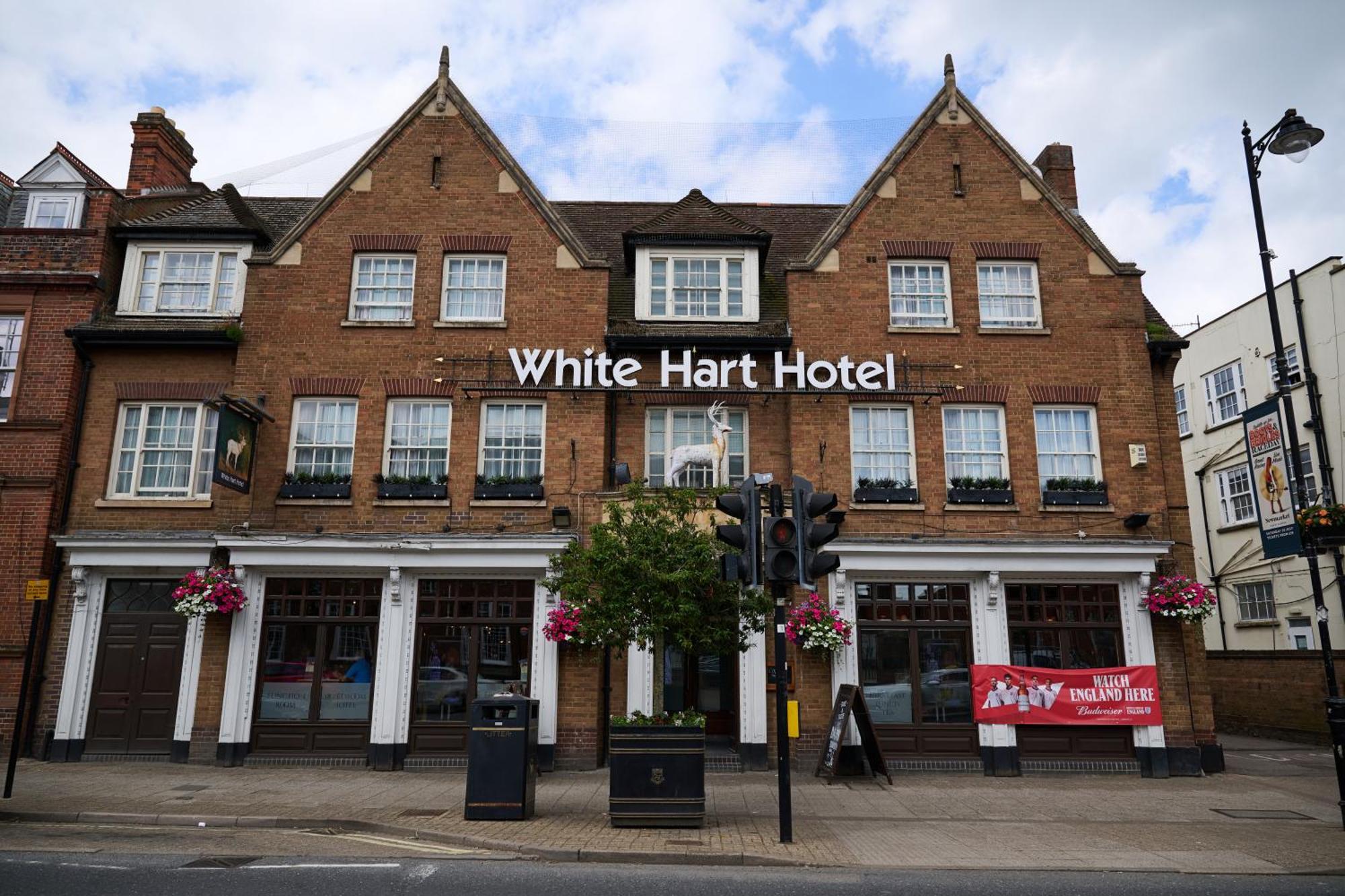 White Hart, Newmarket By Marston'S Inns エクステリア 写真